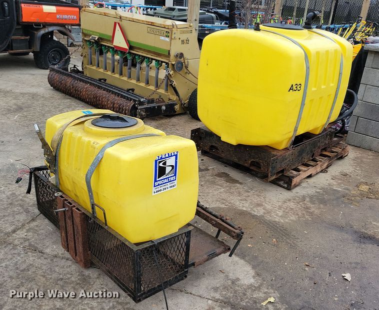 image for item LC9293 (4) poly water tanks