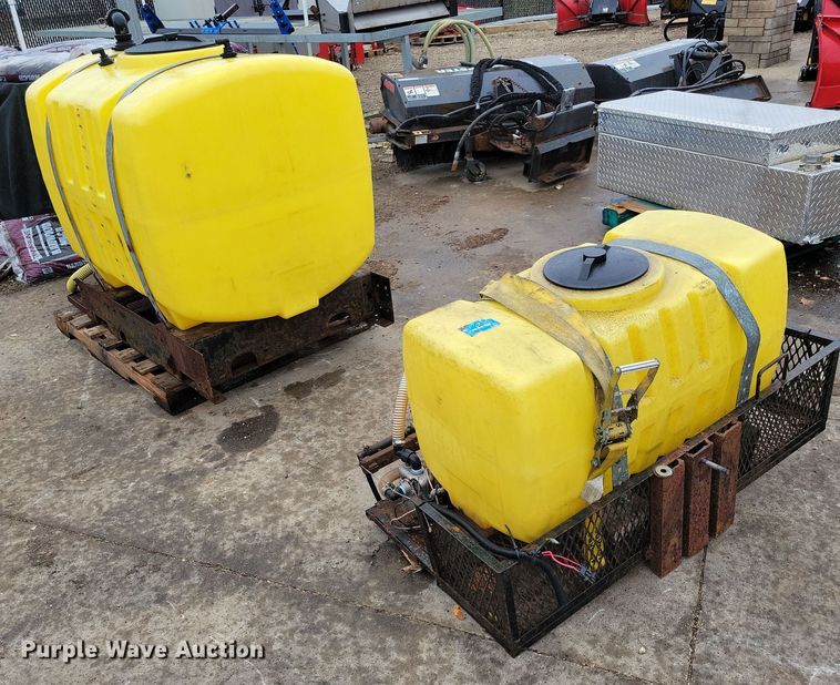 image for item LC9293 (4) poly water tanks