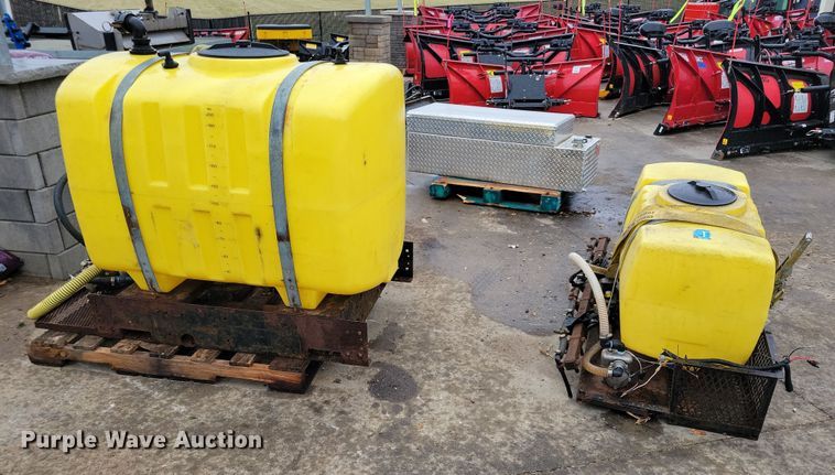 image for item LC9293 (4) poly water tanks