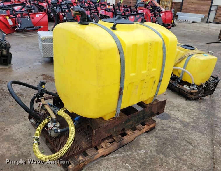 image for item LC9293 (4) poly water tanks