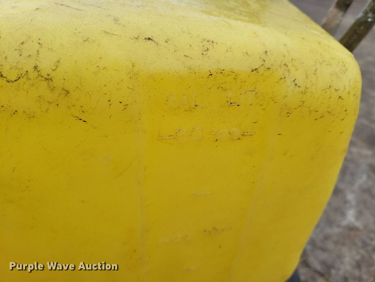 image for item LC9293 (4) poly water tanks