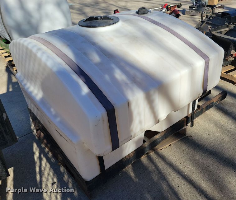 image for item LC9293 (4) poly water tanks