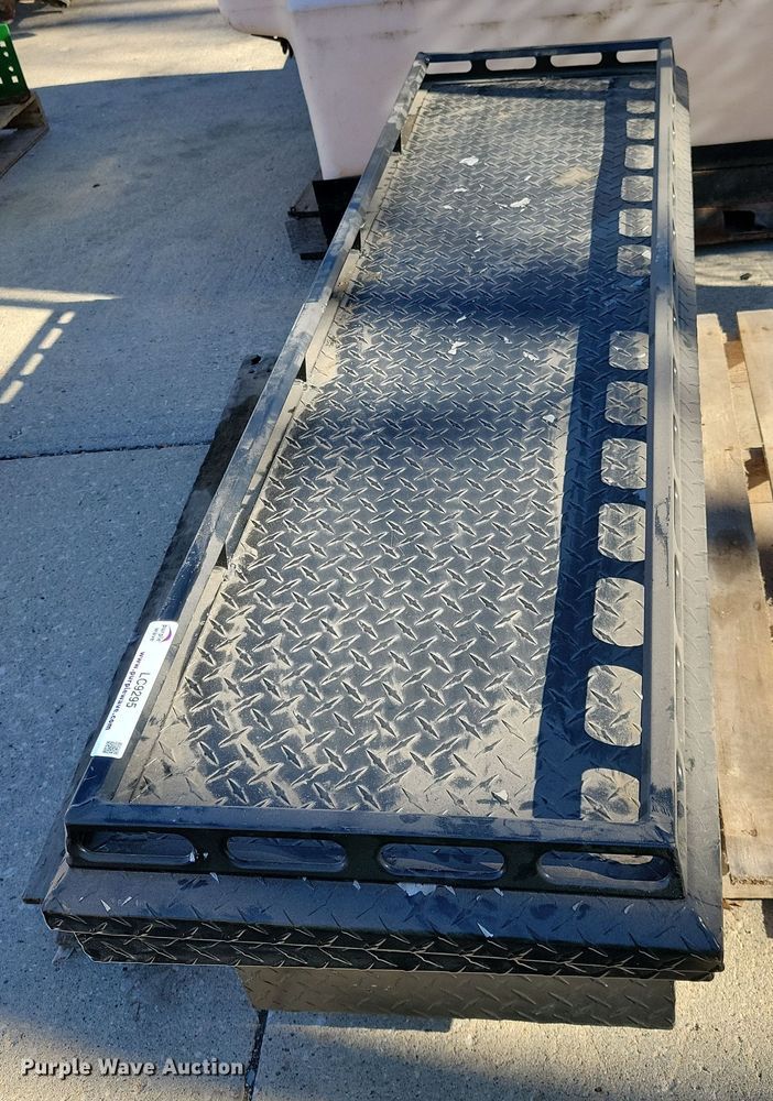 image for item LC9295 Automotive accessories