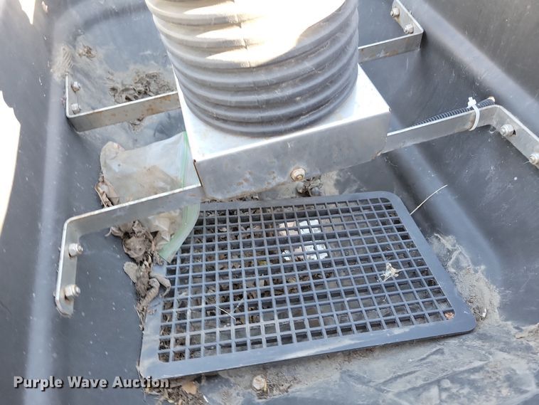 image for item LC9297 Ventrac ES220  spreader