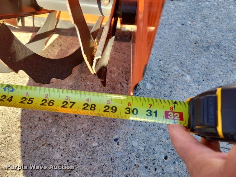 image for item LC9299 2015 Husqvarna ST230P  snow blower