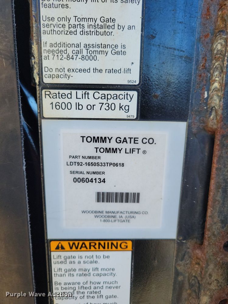 image for item LC9305 2013 Ford F350 Super Duty  SuperCab dump bed pickup truck