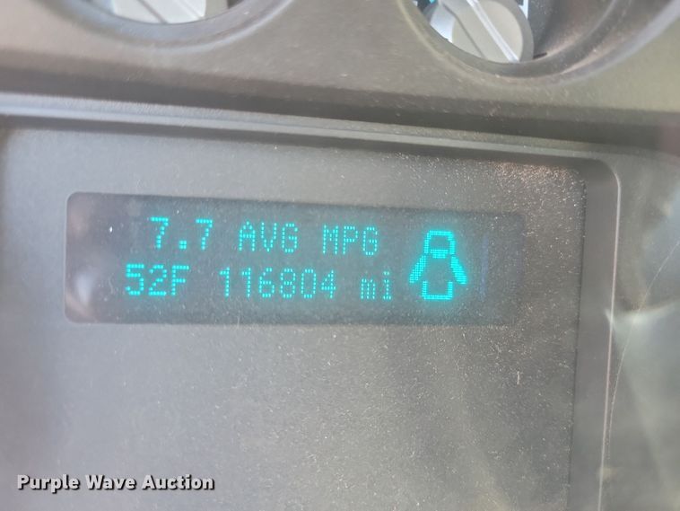 image for item LC9305 2013 Ford F350 Super Duty  SuperCab dump bed pickup truck