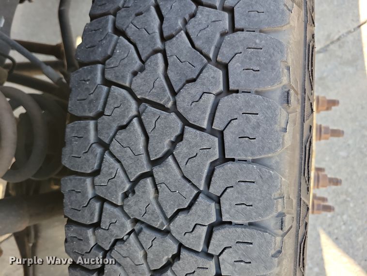 image for item LC9305 2013 Ford F350 Super Duty  SuperCab dump bed pickup truck