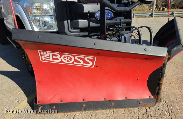 image for item LC9308 2011 Ford F350 Super Duty  flatbed pickup truck