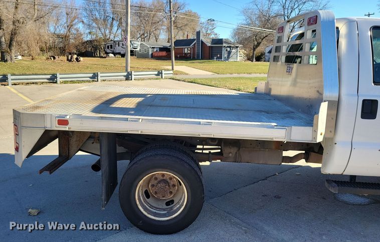 image for item LC9308 2011 Ford F350 Super Duty  flatbed pickup truck