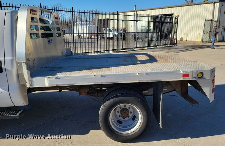 image for item LC9308 2011 Ford F350 Super Duty  flatbed pickup truck