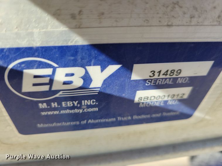 image for item LC9308 2011 Ford F350 Super Duty  flatbed pickup truck