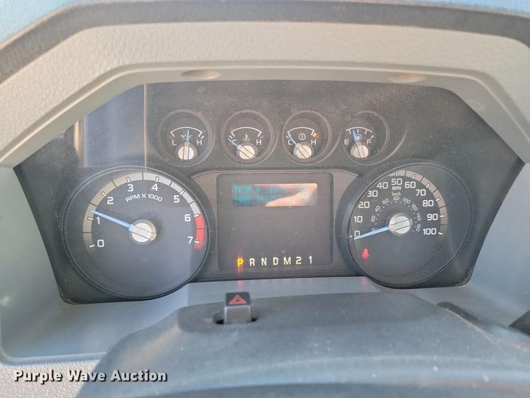 image for item LC9308 2011 Ford F350 Super Duty  flatbed pickup truck