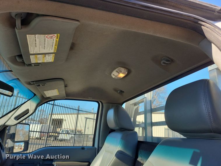 image for item LC9308 2011 Ford F350 Super Duty  flatbed pickup truck