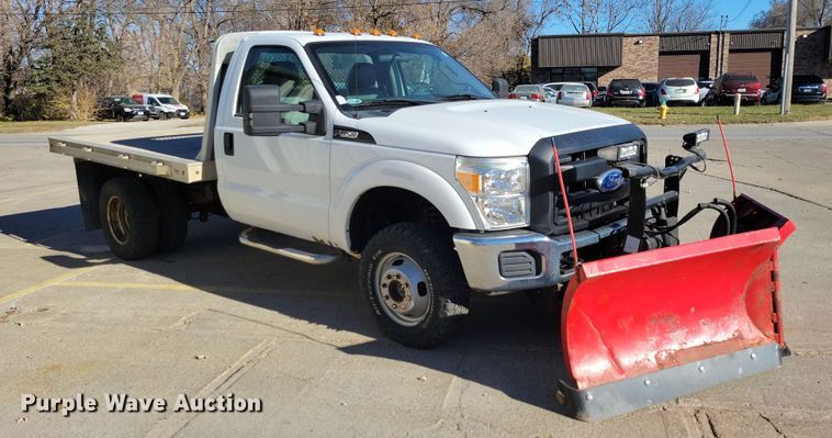 image for item LC9309 2011 Ford F350 Super Duty  flatbed pickup truck