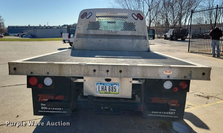 image for item LC9309 2011 Ford F350 Super Duty  flatbed pickup truck