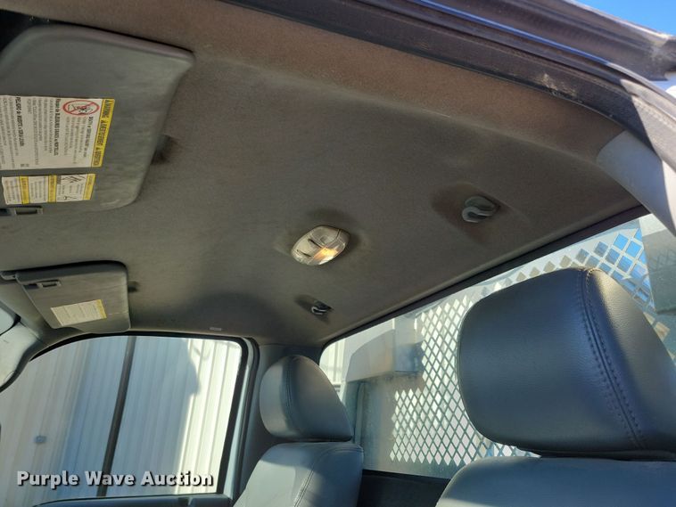 image for item LC9309 2011 Ford F350 Super Duty  flatbed pickup truck