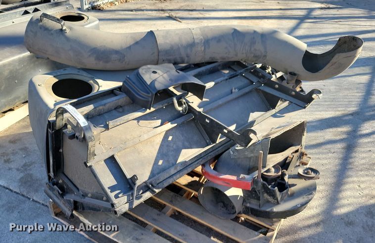 image for item LC9311 Exmark  grass bagger