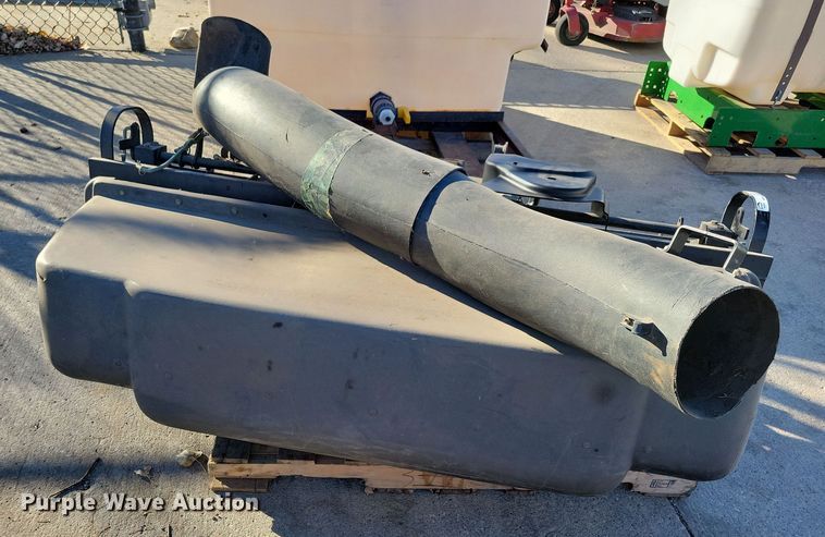 image for item LC9311 Exmark  grass bagger