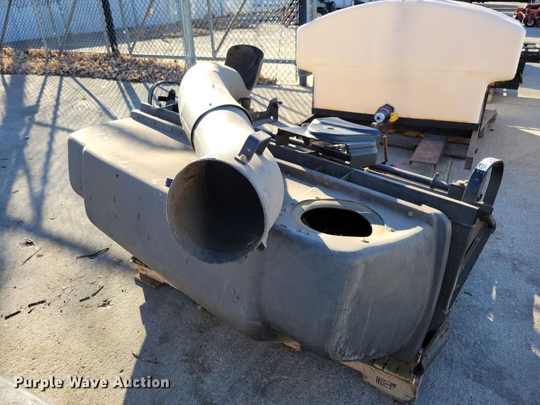 image for item LC9311 Exmark  grass bagger