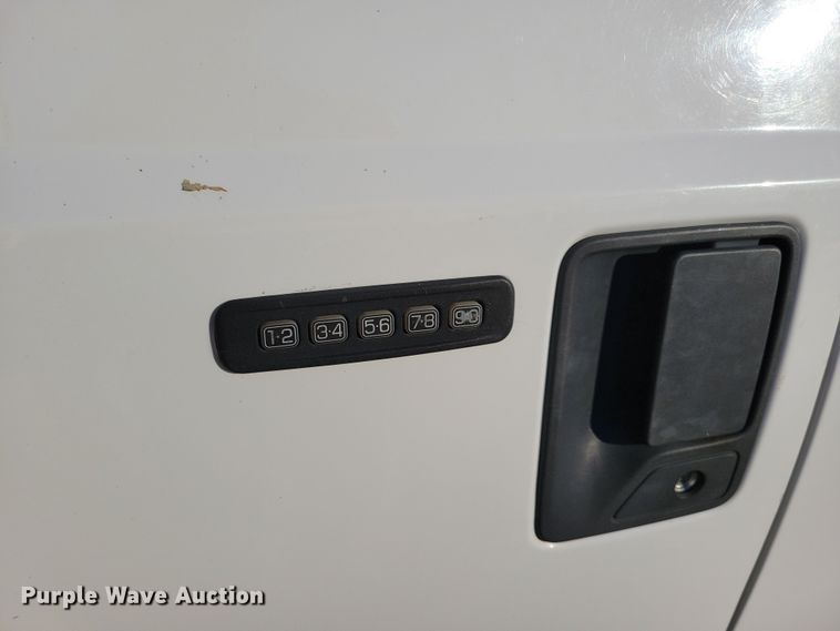 image for item LC9312 2015 Ford F250 Super Duty  SuperCab pickup truck