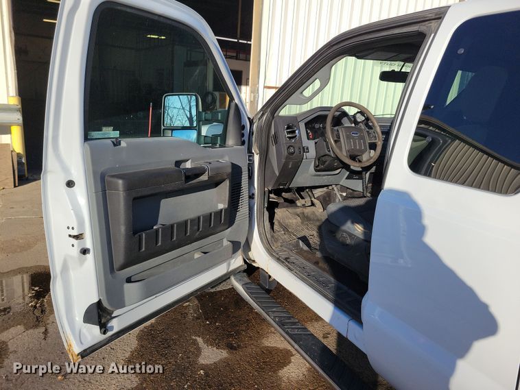 image for item LC9312 2015 Ford F250 Super Duty  SuperCab pickup truck