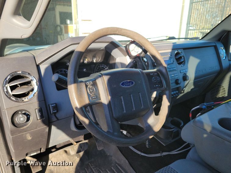 image for item LC9312 2015 Ford F250 Super Duty  SuperCab pickup truck