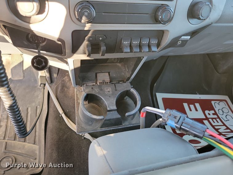 image for item LC9312 2015 Ford F250 Super Duty  SuperCab pickup truck