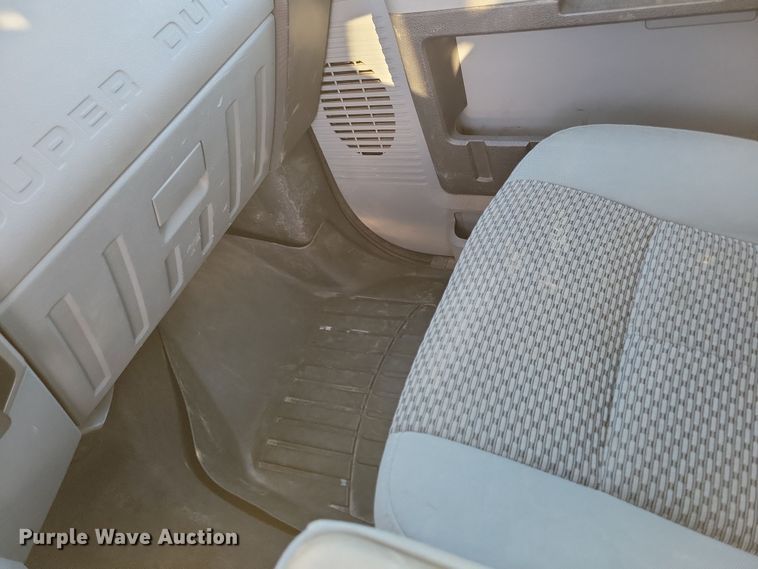 image for item LC9312 2015 Ford F250 Super Duty  SuperCab pickup truck