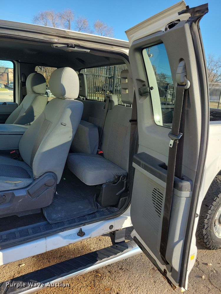 image for item LC9312 2015 Ford F250 Super Duty  SuperCab pickup truck