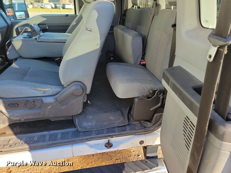 image for item LC9312 2015 Ford F250 Super Duty  SuperCab pickup truck