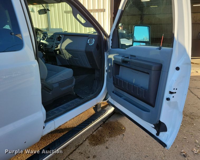 image for item LC9312 2015 Ford F250 Super Duty  SuperCab pickup truck