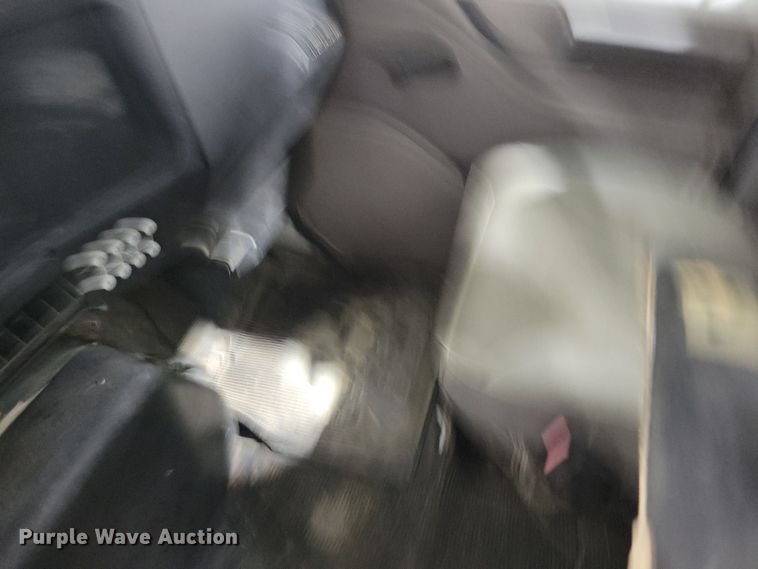 image for item LC9315 1997 International 4700 propane delivery truck