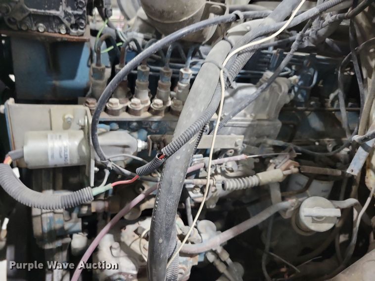 image for item LC9315 1997 International 4700 propane delivery truck