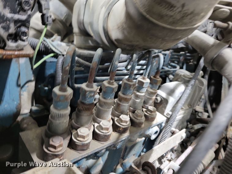 image for item LC9315 1997 International 4700 propane delivery truck