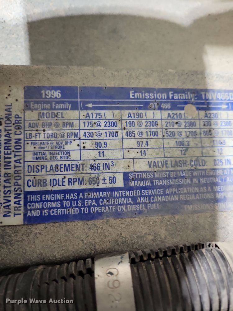 image for item LC9315 1997 International 4700 propane delivery truck