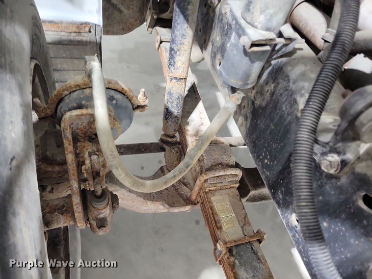 image for item LC9315 1997 International 4700 propane delivery truck