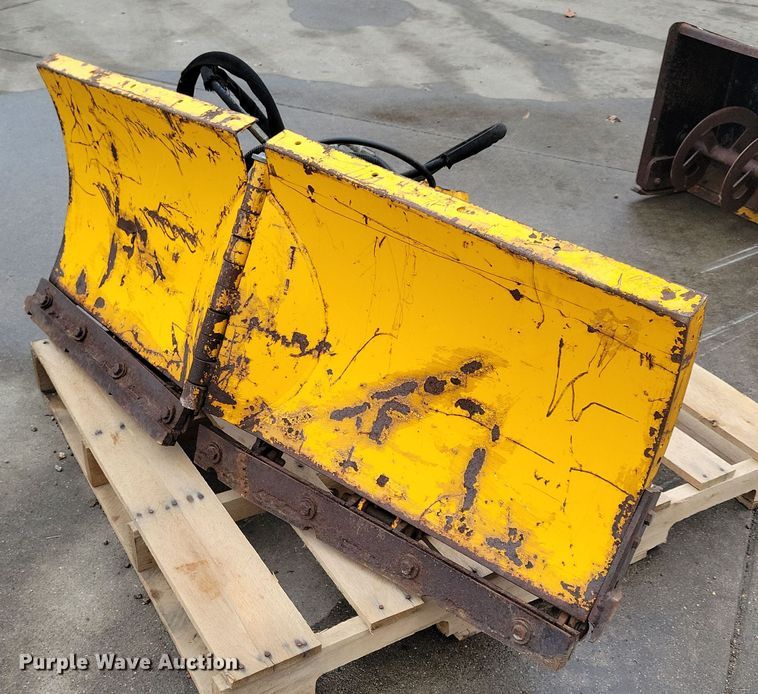 image for item LC9316 Toro Groundmaster 360  lawn mower