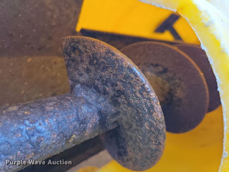 image for item LC9317 SnowEx  82" W spreader