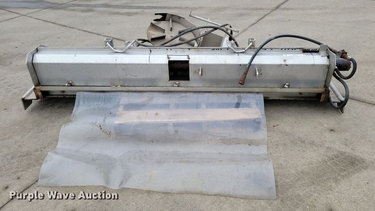 image for item LC9318 Buyers Salt Dogg  84" W spreader