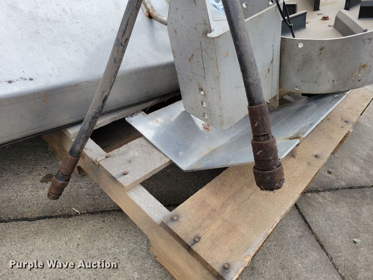 image for item LC9318 Buyers Salt Dogg  84" W spreader