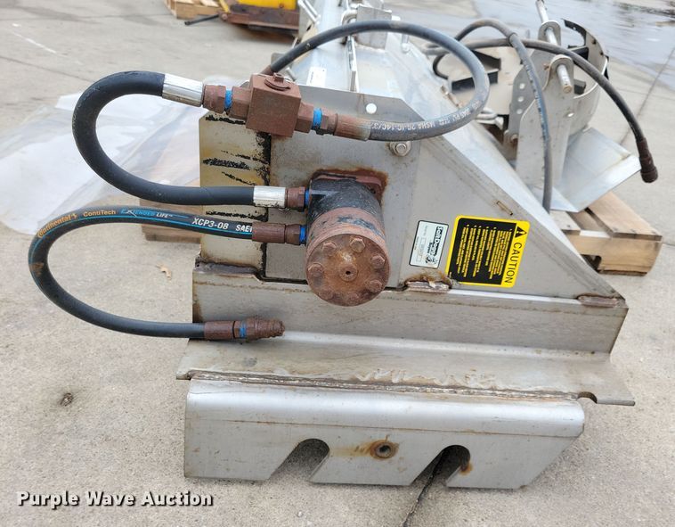 image for item LC9318 Buyers Salt Dogg  84" W spreader