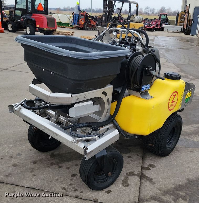 image for item LC9320 LT Rich Products Z Spray  applicator