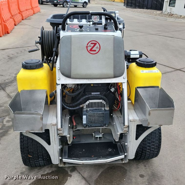 image for item LC9320 LT Rich Products Z Spray  applicator