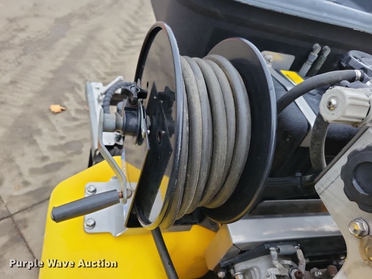 image for item LC9320 LT Rich Products Z Spray  applicator