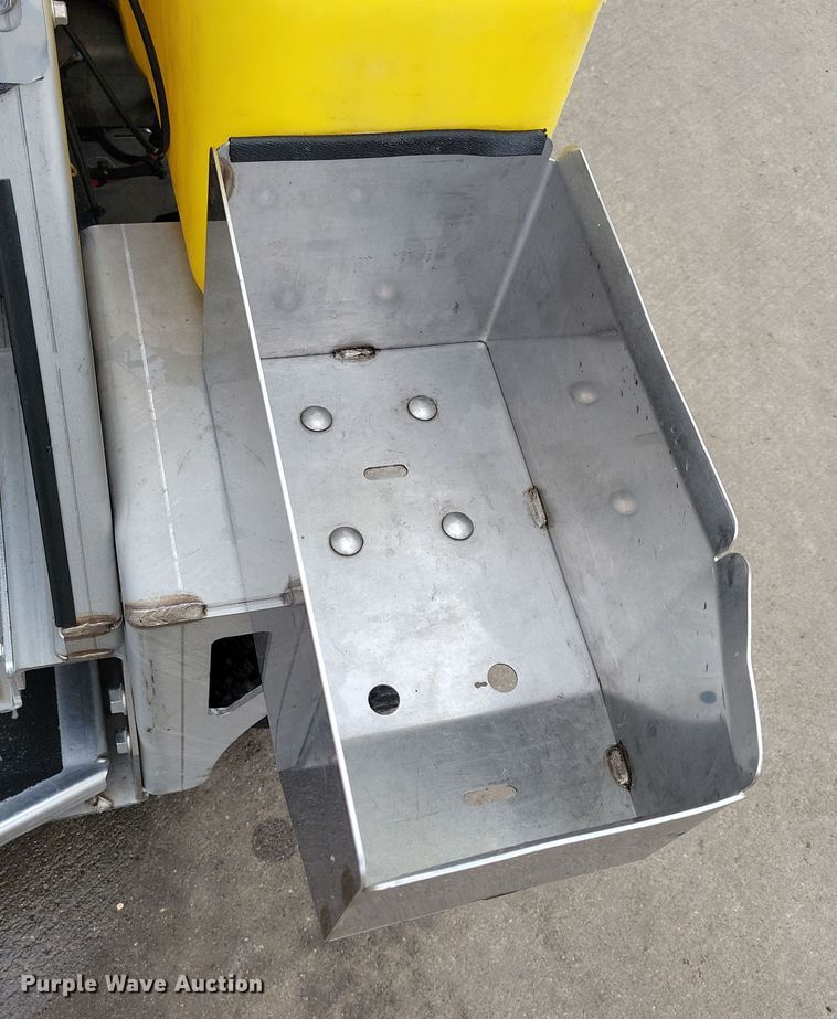 image for item LC9320 LT Rich Products Z Spray  applicator