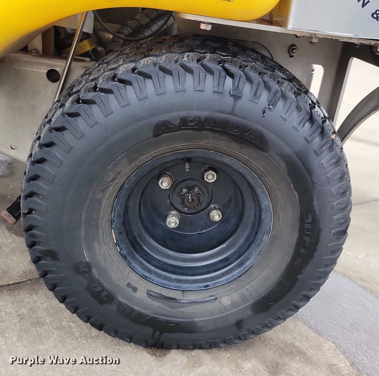 image for item LC9320 LT Rich Products Z Spray  applicator