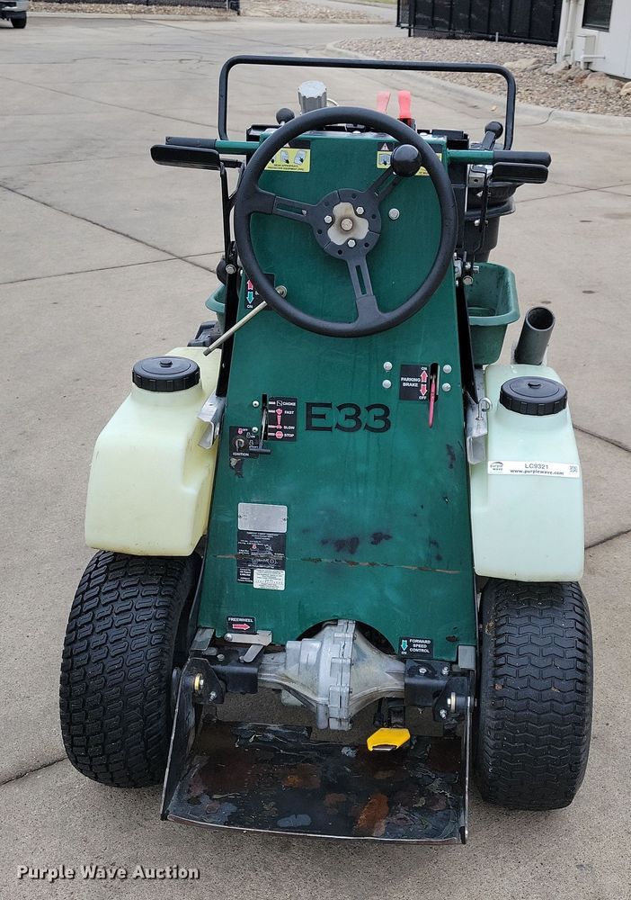 image for item LC9321 Turfco T3000i  applicator