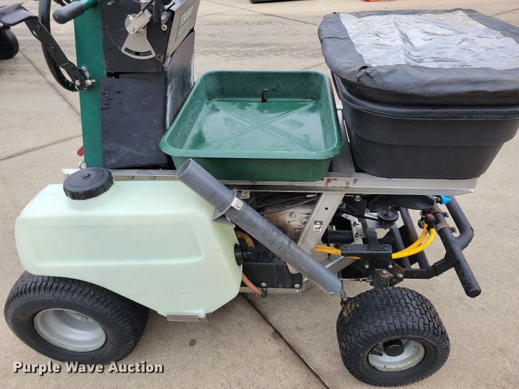 image for item LC9321 Turfco T3000i  applicator
