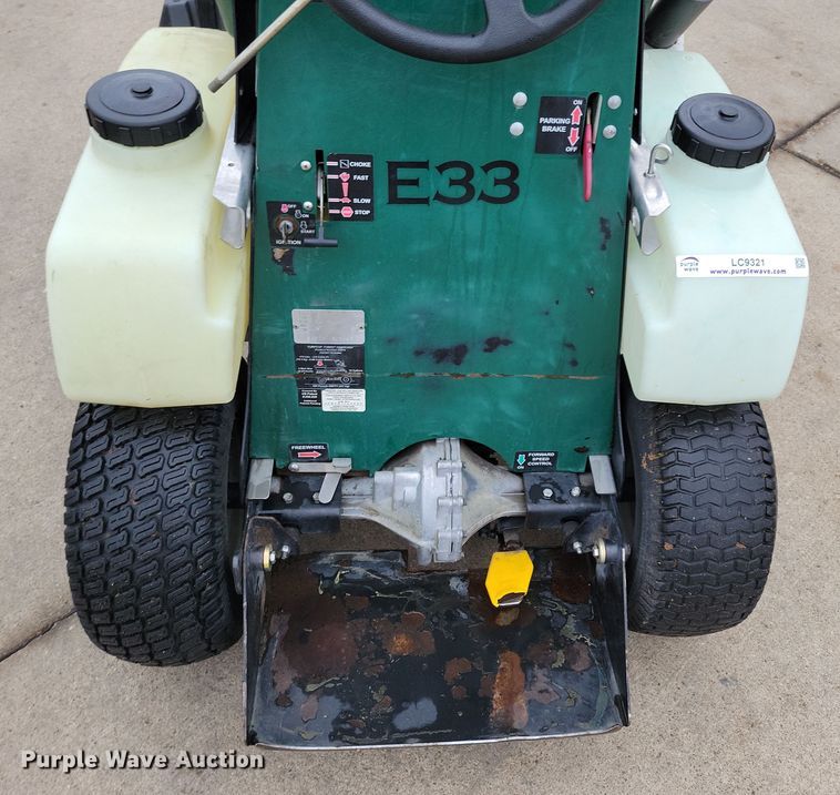 image for item LC9321 Turfco T3000i  applicator